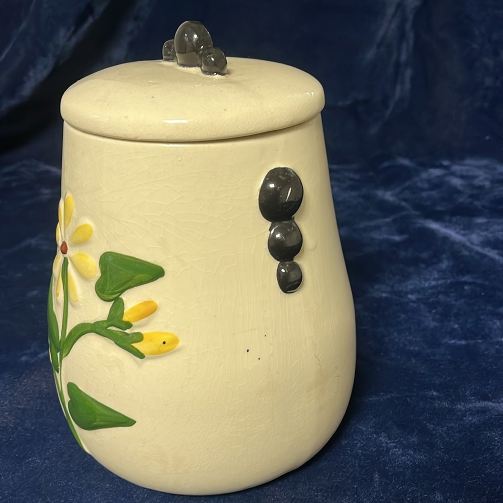 VTG Flower Cookie Jar with Lid - Picture 5 of 10
